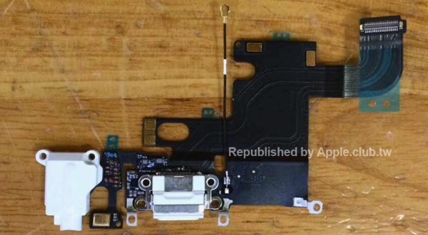 Lightningconnectorassembly